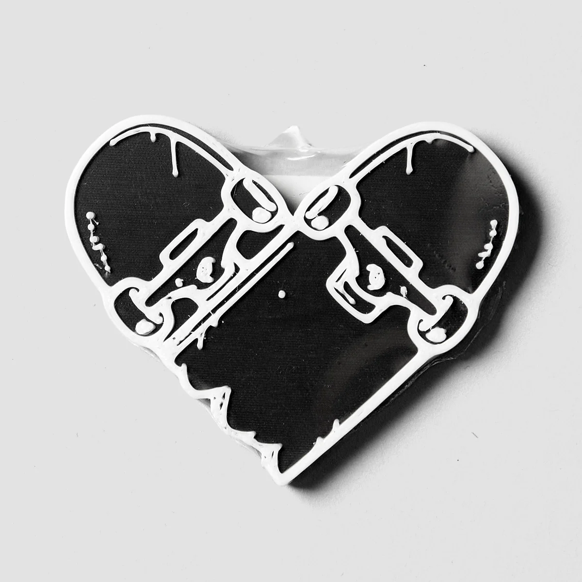 Artizan Fridge Magnet - Broken Skateboard Heart Black/White