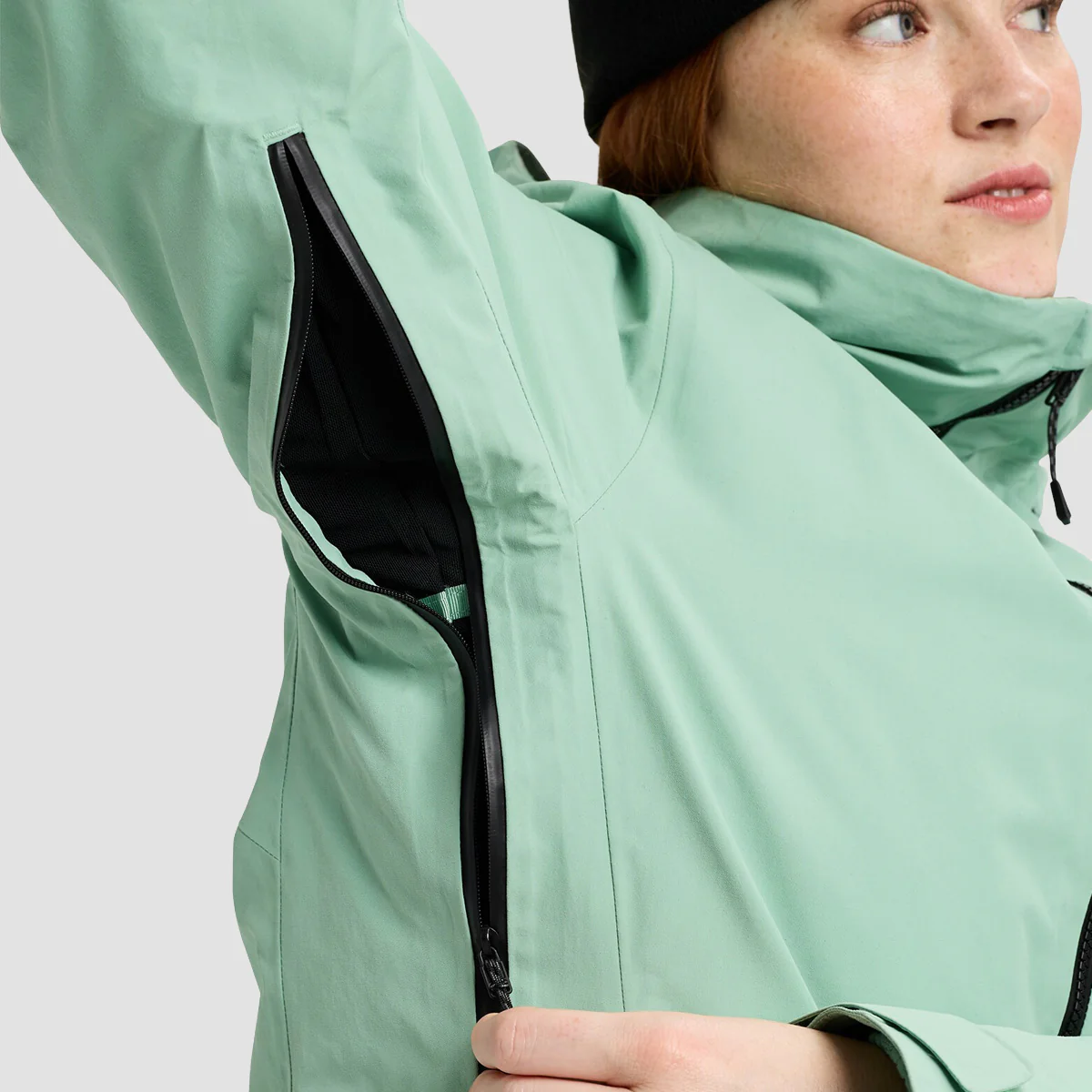 Burton [ak] Flare 2L Down GORE-TEX Down Snow Jacket Soft Sage - Womens - Image 4