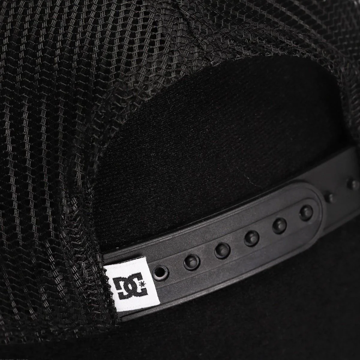 DC Gas Station Trucker Cap White/Black - kids - Image 2