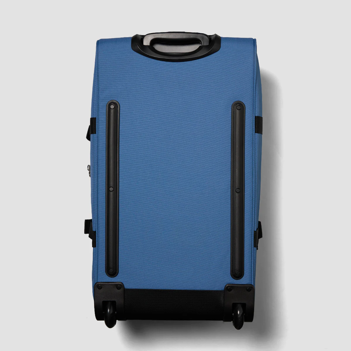 Eastpak Tranverz M 78L Wheeled Suitcase Blue Bouncing - Image 2