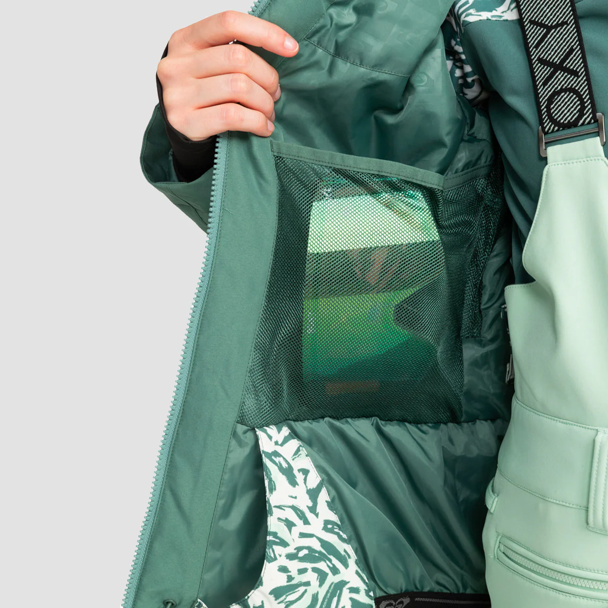 Roxy Jet Ski Premium 15K Snow Jacket Dark Forest Wild - Womens - Image 3