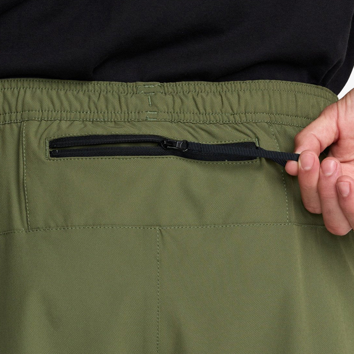 RVCA Yogger 2 In 1 17" Shorts Army Green - Image 4
