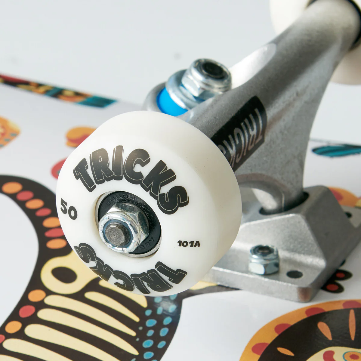 Tricks Muertos Skateboard - 7.375" - Image 2