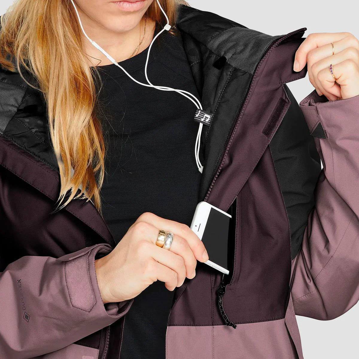 Volcom Aris Ins Gore-Tex Snow Jacket Black Plum - Womens - Image 3