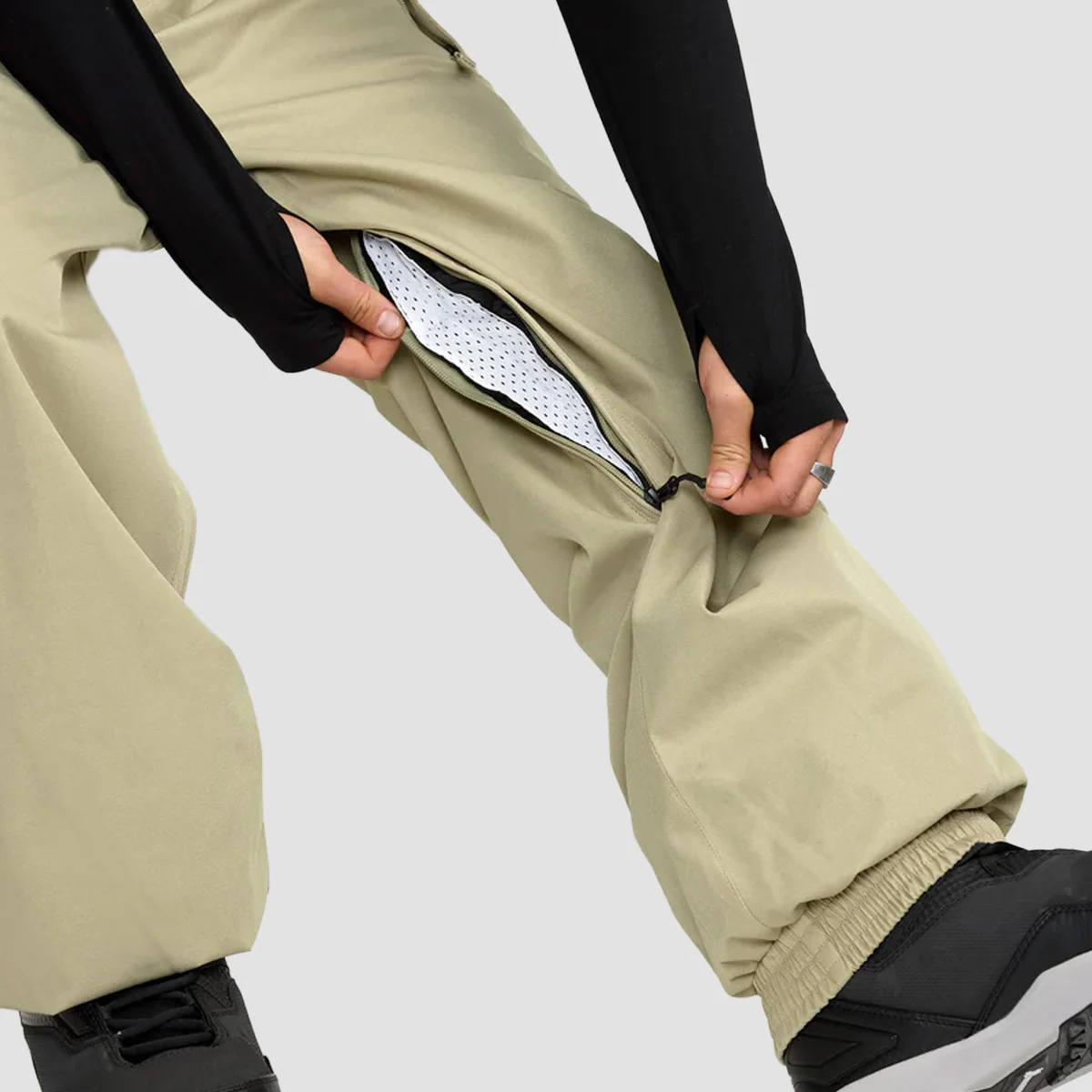 Volcom Arthur 20K Snow Pants Moss Green - Image 3